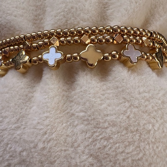 Eye Candy Gold and White Armcandy Luxe Collection - Picture 5 of 7